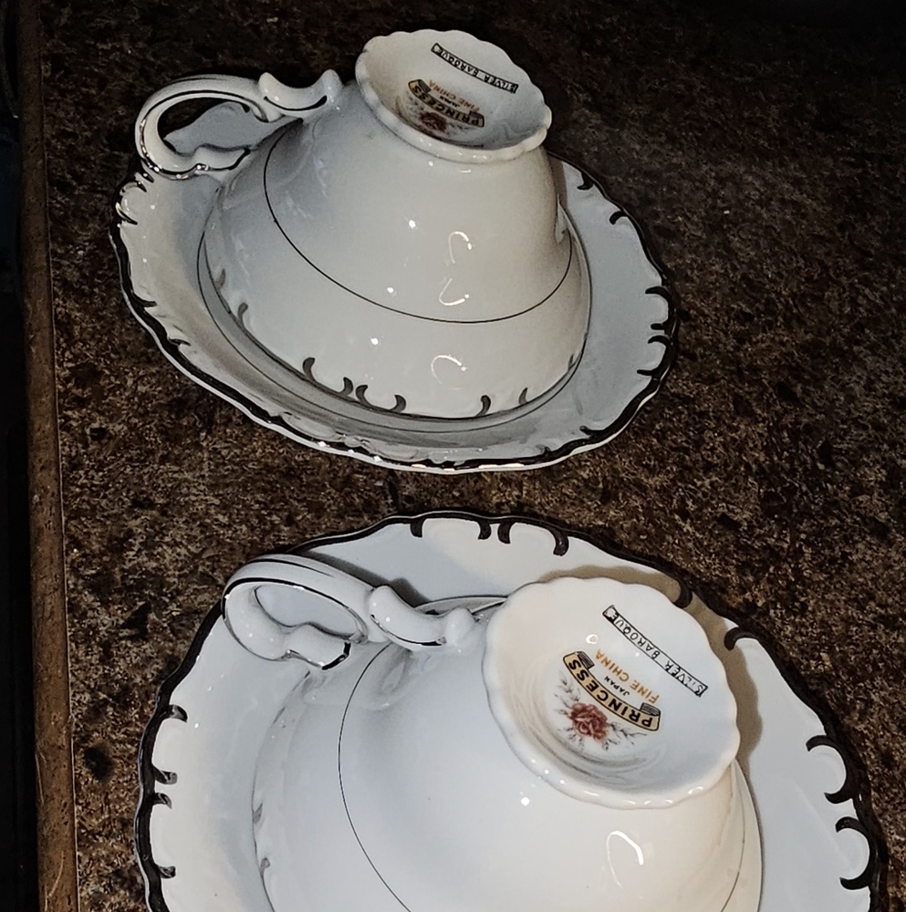 Tee cup and Saucer